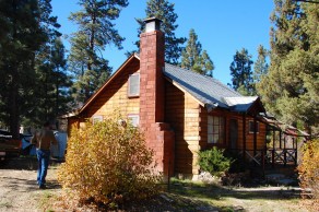 The cabin in Big Bear where Don and I stayed for the night. (Don Kendrick) The cabin in Big Bear where Don and I stayed for the night. (Don Kendrick)