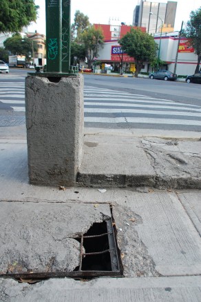 An example of the death traps of Mexico City. (Moving to Mexico City) An example of the death traps of Mexico City. (Moving to Mexico City)