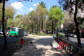 Ecobici, the communal bike scheme with a four week waiting time! Waiting for what? Come on! I want to ride now. (Moving to Mexico City)