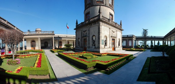 The top of El Castillo. (Leaving Mexico City) The top of El Castillo. (Leaving Mexico City)