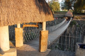 Bridge over the Los Prismas ravine. (Hidalgo)