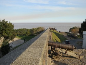 I too would build a wall if I was fought over as much as Colonia. (Colonia del Sacramento)