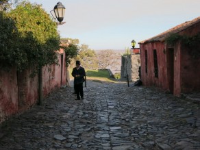 The cobbled streets a.k.a. a constant trip hazard. (Colonia del Sacramento)