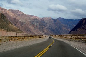 Onwards towards Puente del Incas! (Mendoza) Onwards towards Puente del Incas! (Mendoza)