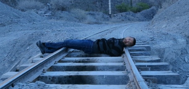 Fortunately, there is only one train a day, so I survived. (Salta) Fortunately, there is only one train a day, so I survived. (Salta)