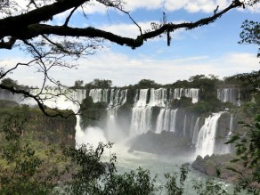 Lower Circuit (Iguazu Falls) Lower Circuit (Iguazu Falls)
