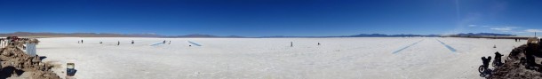 360 degree view of the salt plains. (Salta) 360 degree view of the salt plains. (Salta)