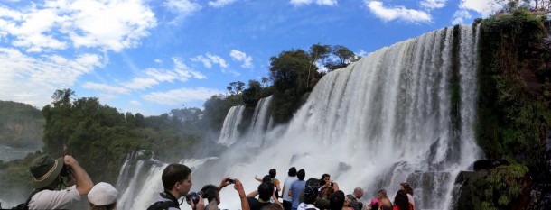 Lower Circuit: These are the pixel high people mentioned before. (Iguazu Falls) Lower Circuit: These are the pixel high people mentioned before. (Iguazu Falls)