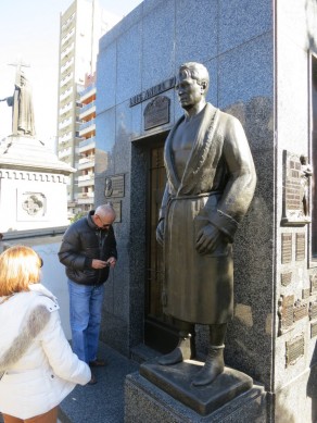 Buried in your morning robe? (Buenos Aires In Four Days) Buried in your morning robe? (Buenos Aires In Four Days)