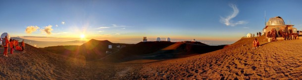 Sunset over Mauna Kea and its observatories. (Hawaii) Sunset over Mauna Kea and its observatories. (Hawaii)