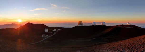 Sunset over Mauna Kea and its observatories. (Hawaii) Sunset over Mauna Kea and its observatories. (Hawaii)