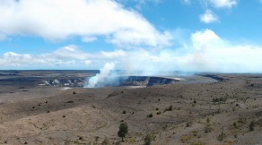 The Kalauea Volcano (Hawaii) The Kalauea Volcano (Hawaii)
