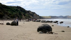 The Moeraki Boulders (New Zealand’s South Island (Part 1)) The Moeraki Boulders (New Zealand’s South Island (Part 1))