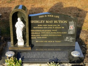 I (sort of) want this grave stone! (New Zealand’s South Island (Part 1))