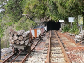 Denniston (New Zealand’s South Island (Part 2)) Denniston (New Zealand’s South Island (Part 2))