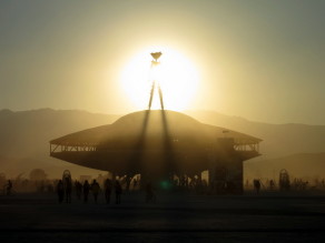 The Man and his Flying Saucer (Burning Man 2013) The Man and his Flying Saucer (Burning Man 2013)