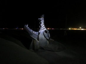 The Fenris Wolf lost his head. (Burning Man 2013) The Fenris Wolf lost his head. (Burning Man 2013)