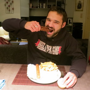 Belgians love their deep-fried food (Gaming in Antwerp) Belgians love their deep-fried food (Gaming in Antwerp)
