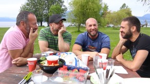 Picnic at Spanish Banks (Vancouver Travel Guide)