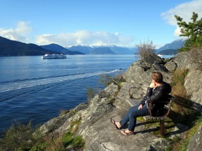 Somewhere near Horseshoe Bay (Vancouver Travel Guide) Somewhere near Horseshoe Bay (Vancouver Travel Guide)