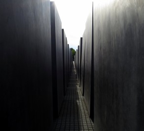 Inside the maze. (Berlin and Tuntenhaus)