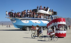 THE party boat (Burning Man 2015)