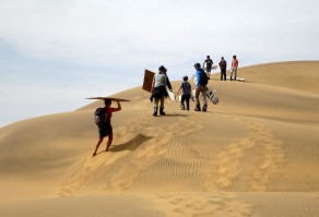 Long haul up the dune. (Swakopmund)