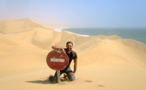 Odd sign at the top of a dune. (Swakopmund) Odd sign at the top of a dune. (Swakopmund)