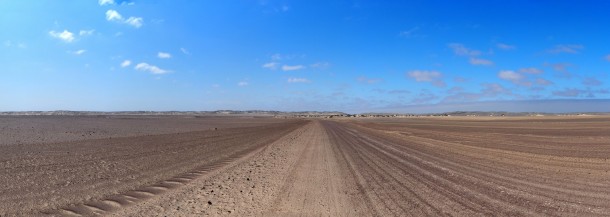 This is Namibia. (Skeleton Coast) This is Namibia. (Skeleton Coast)